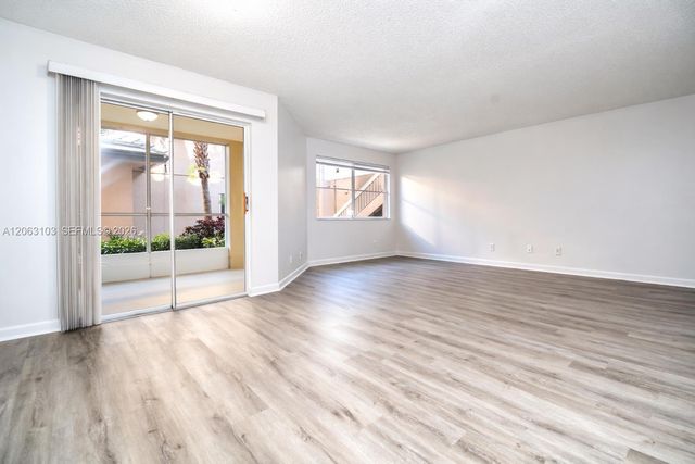 9933 Westview Drive 413, Coral Springs, FL 33076