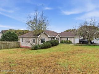 103 Indian Shores Overlook, Dandridge, TN 37725