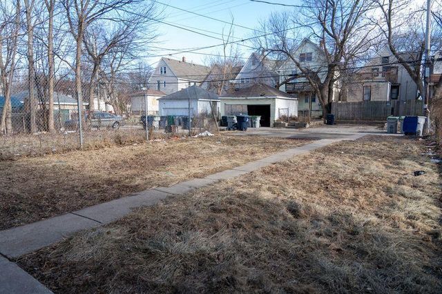 2556 N 35th STREET #2556A, Milwaukee, WI 53210