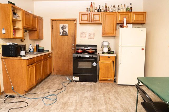 2556 N 35th STREET #2556A, Milwaukee, WI 53210