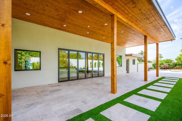 8544 E SAN LORENZO Drive, Scottsdale, AZ 85258