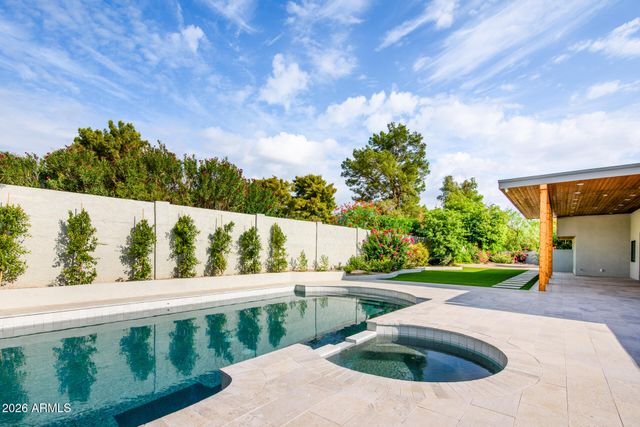 8544 E SAN LORENZO Drive, Scottsdale, AZ 85258