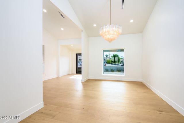 8544 E SAN LORENZO Drive, Scottsdale, AZ 85258