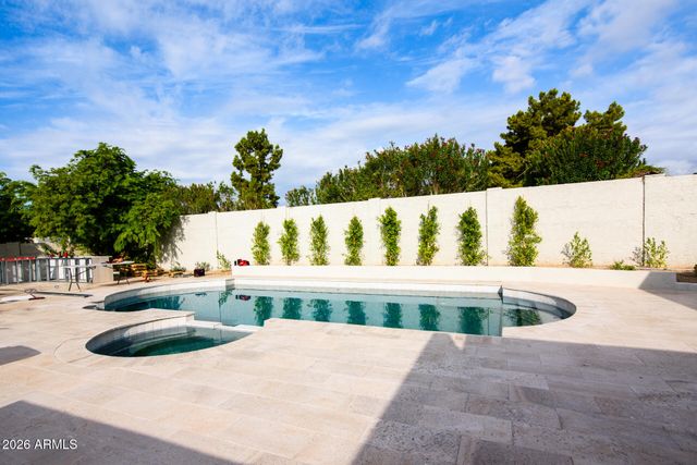8544 E SAN LORENZO Drive, Scottsdale, AZ 85258