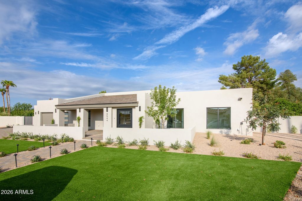 8544 E SAN LORENZO Drive, Scottsdale, AZ 85258 — photo 4