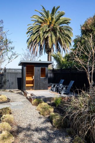 520 E Edith Avenue, Los Altos, CA 94022