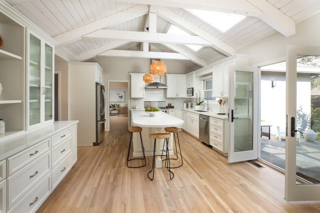 520 E Edith Avenue, Los Altos, CA 94022