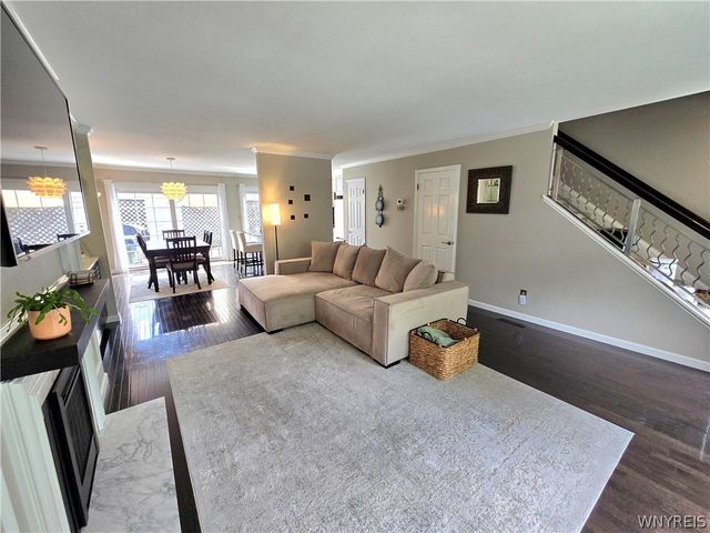 98 Hickory Hill Road, Amherst, NY 14221