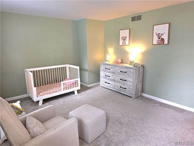 98 Hickory Hill Road, Amherst, NY 14221