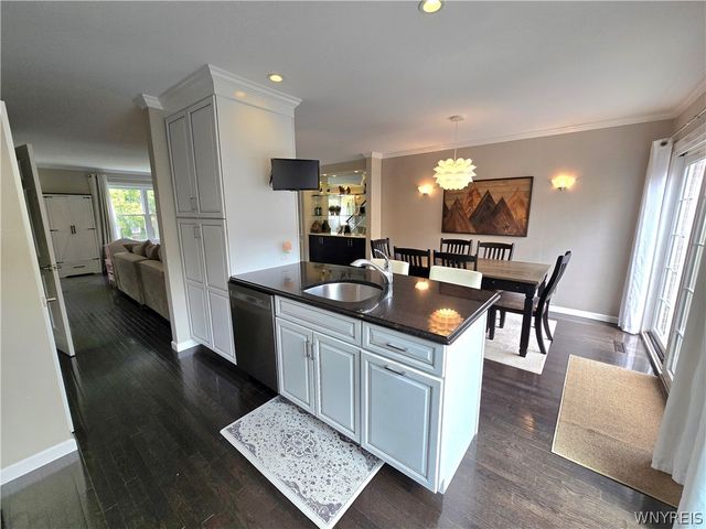 98 Hickory Hill Road, Amherst, NY 14221