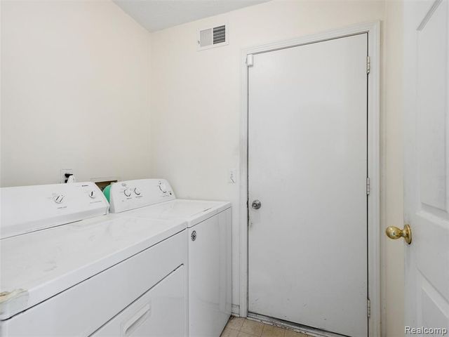 349 Daniel Avenue, Westland, MI 48186