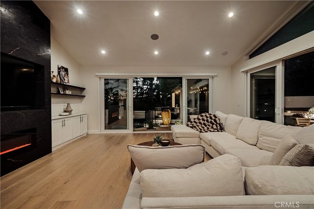 5129 New York, La Crescenta, CA 91214