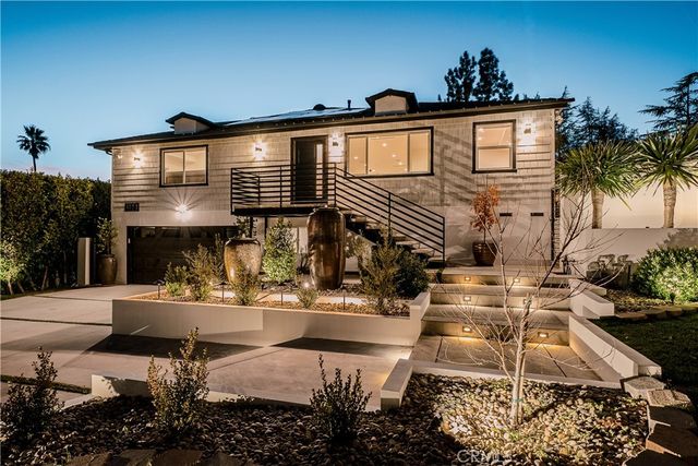 5129 New York, La Crescenta, CA 91214