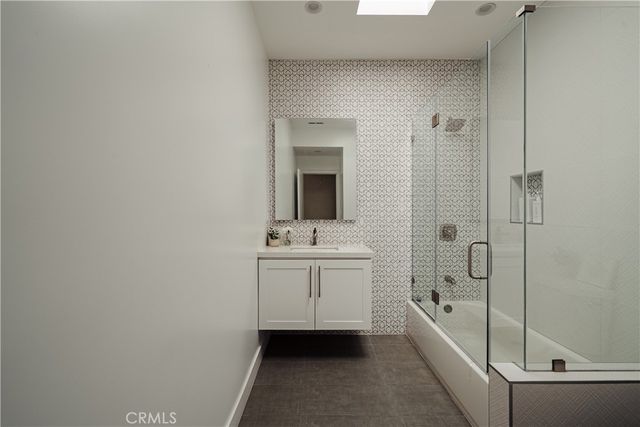 5129 New York, La Crescenta, CA 91214