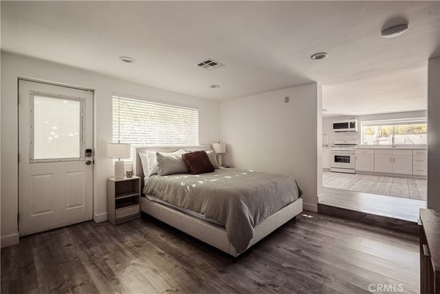 5129 New York, La Crescenta, CA 91214