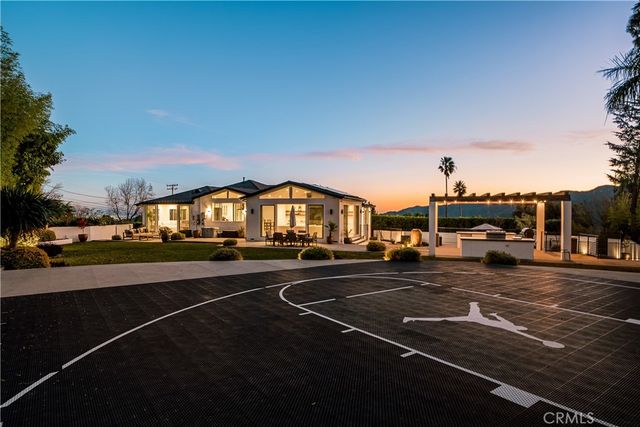 5129 New York, La Crescenta, CA 91214