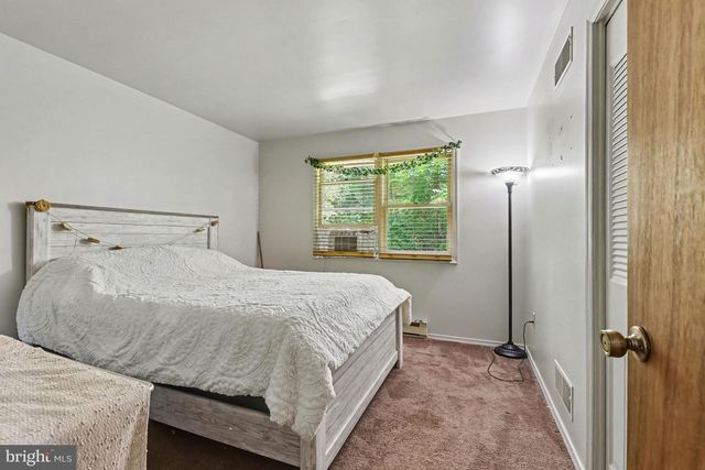 1241 RIVERVIEW RD, Dauphin, PA 17018