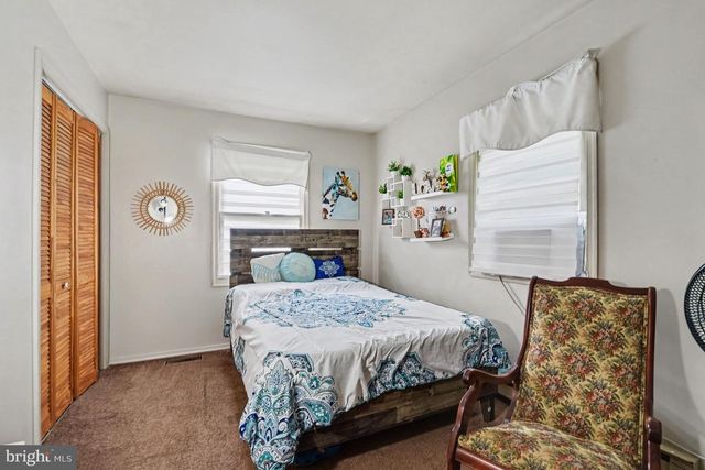 1241 RIVERVIEW RD, Dauphin, PA 17018