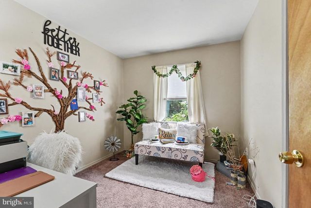 1241 RIVERVIEW RD, Dauphin, PA 17018