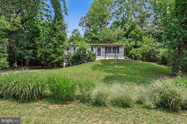 1241 RIVERVIEW RD, Dauphin, PA 17018