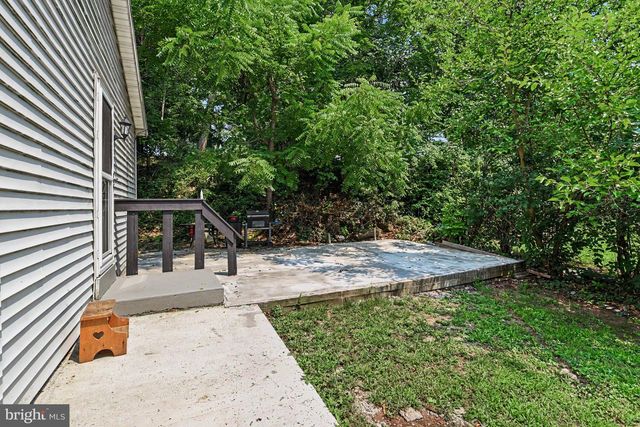 1241 RIVERVIEW RD, Dauphin, PA 17018