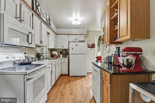 1241 RIVERVIEW RD, Dauphin, PA 17018