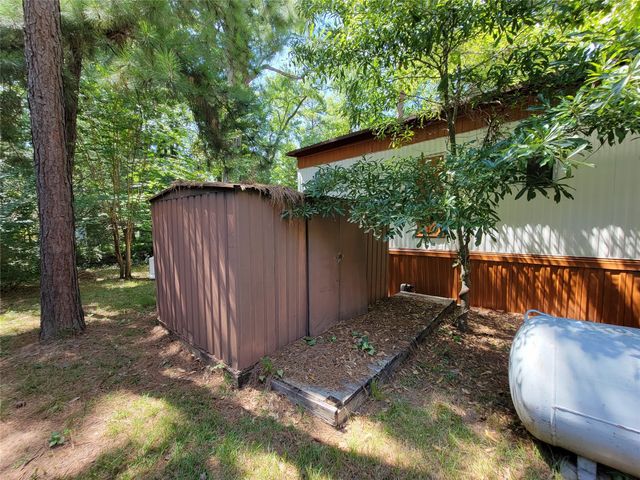 14245 E Ravine, Willis, TX 77318