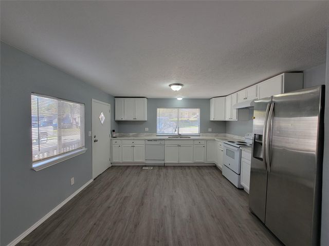 14245 E Ravine, Willis, TX 77318