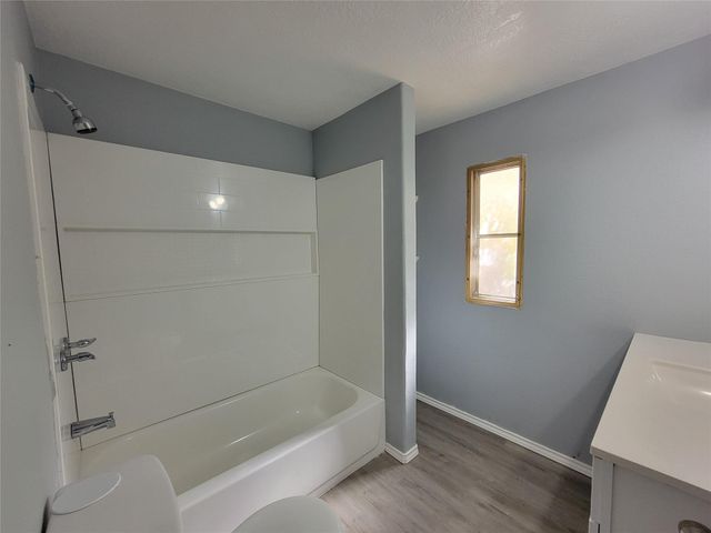 14245 E Ravine, Willis, TX 77318