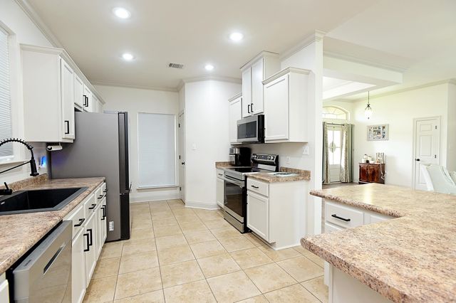 1024 Hwy 20 Highway, Thibodaux, LA 70301