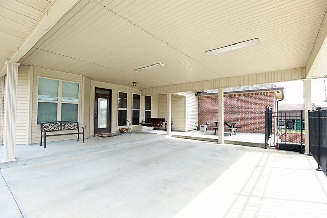 1024 Hwy 20 Highway, Thibodaux, LA 70301