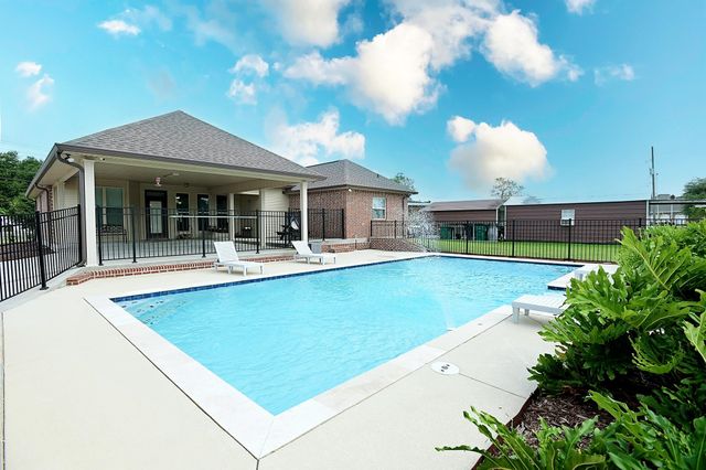 1024 Hwy 20 Highway, Thibodaux, LA 70301