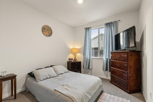 5702 Seedling Way, Linda, CA 95901