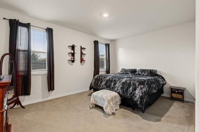 5702 Seedling Way, Linda, CA 95901