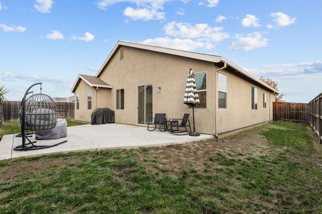 5702 Seedling Way, Linda, CA 95901