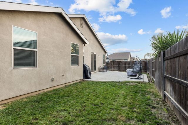 5702 Seedling Way, Linda, CA 95901