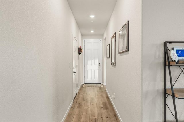 5702 Seedling Way, Linda, CA 95901