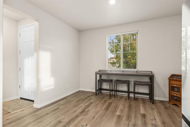 5702 Seedling Way, Linda, CA 95901