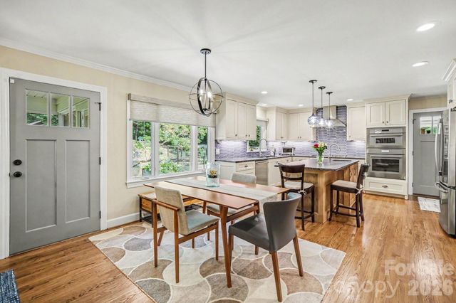 118 Lutomma Circle, Charlotte, NC 28270