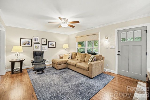 118 Lutomma Circle, Charlotte, NC 28270