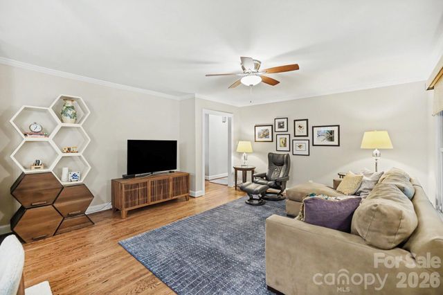 118 Lutomma Circle, Charlotte, NC 28270