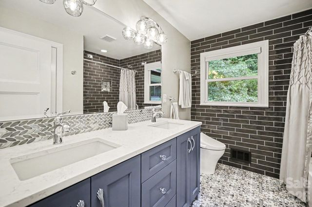 118 Lutomma Circle, Charlotte, NC 28270