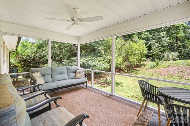 118 Lutomma Circle, Charlotte, NC 28270