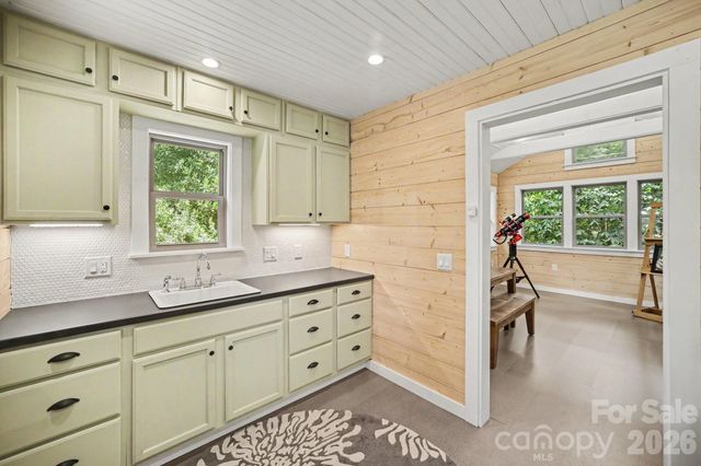 118 Lutomma Circle, Charlotte, NC 28270