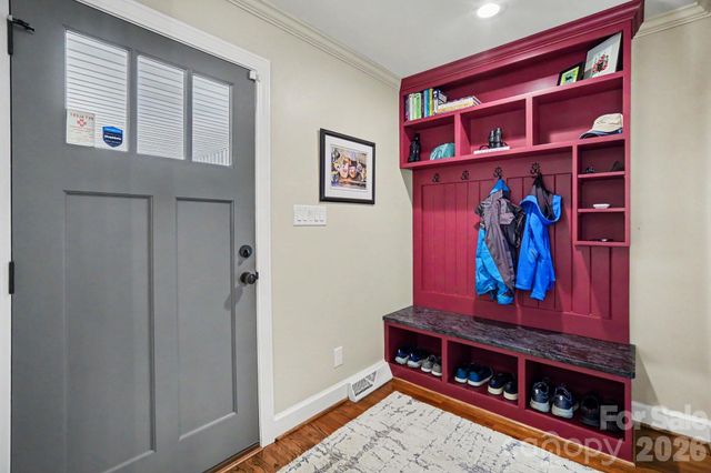 118 Lutomma Circle, Charlotte, NC 28270