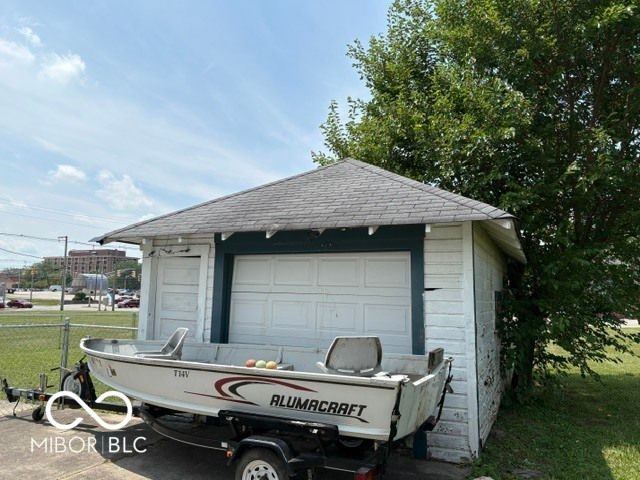 1811 Main Street, Anderson, IN 46016