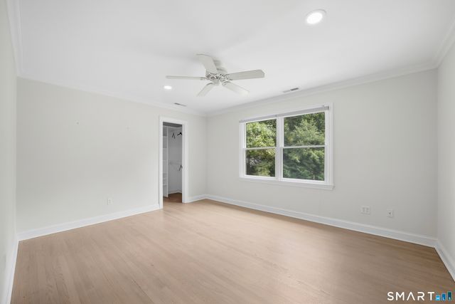 97 Meadowpark Avenue North, Stamford, CT 06905