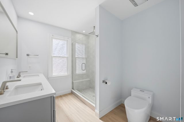 97 Meadowpark Avenue North, Stamford, CT 06905