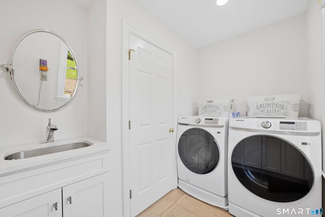 97 Meadowpark Avenue North, Stamford, CT 06905