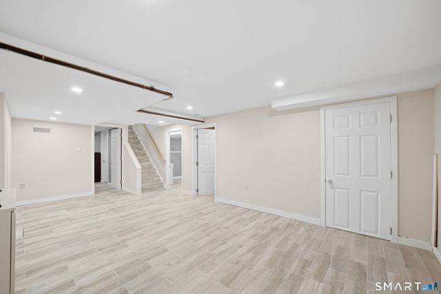 97 Meadowpark Avenue North, Stamford, CT 06905